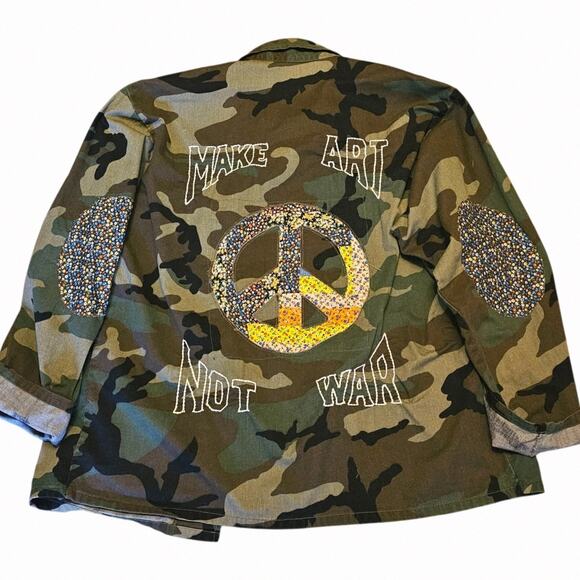 Make Art Not War remade and upcycled camo jacket protest wear peace and love - Picture 1 of 4